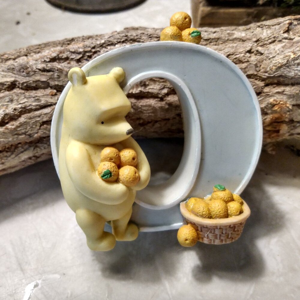 Vintage 90's Disney Classic Winnie the Pooh Alphabet Letter O Michel & Co.